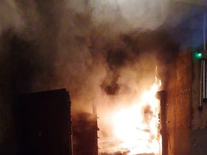 Resto Fork di Jalan Tunjungan Surabaya Terbakar, Satu Karyawan Terluka Resto Fork di Jalan Tunjungan Surabaya Terbakar, Satu Karyawan Terluka