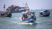 Meriahnya Tradisi Nadran Pesta Laut di Indramayu