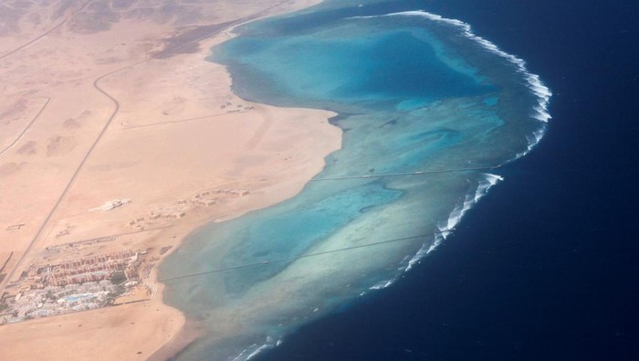 Misteri Laut Merah, Dulu Kering Kerontang, Kok Bisa Sekarang Penuh Air?