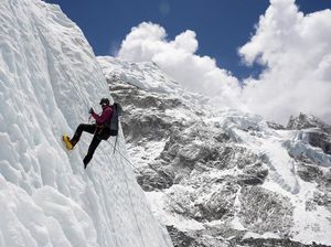 Video: Mengulik Drone Pengangkut Logistik-Sampah di Gunung Everest Video: Mengulik Drone Pengangkut Logistik-Sampah di Gunung Everest