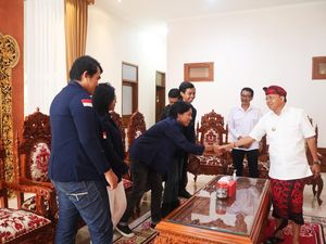 BEM Unud Dukung Koster Larang AMDK Plastik di Bawah 1 Liter