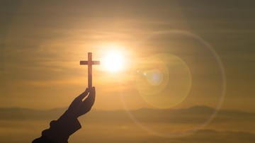 Kenaikan Isa Almasih 2025: Misteri, Makna, dan Perayaan!