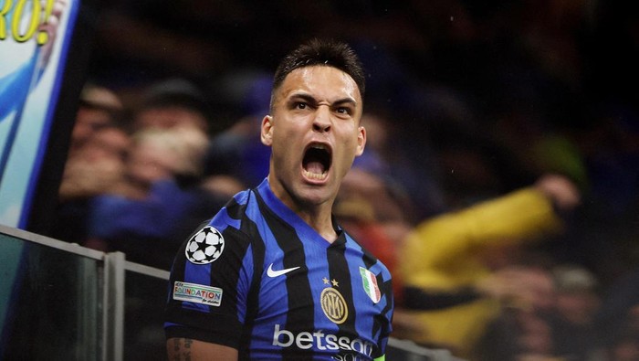 Lautaro Martinez Soccer Football - Champions League - Quarter Final - Second Leg - Inter Milan v Bayern Munich - San Siro, Milan, Italy - April 16, 2025 Inter Milans Lautaro Martinez celebrates scoring their first goal REUTERS/Claudia Greco TPX IMAGES OF THE DAY