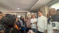Momen Eri Cahyadi Dampingi Korban Penahanan Ijazah Lapor Polisi