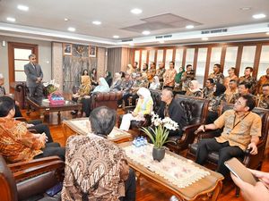 Suasana Hangat Halalbihalal MPR, Muzani Ajak Pegawai Pererat Silaturahmi