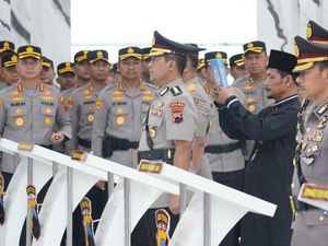 4 Kapolres dan 5 Pejabat Utama Polda Jateng Dilantik, Ini Daftarnya 4 Kapolres dan 5 Pejabat Utama Polda Jateng Dilantik, Ini Daftarnya