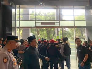 Sidang Hasto Diwarnai Keributan, PDIP Tuding Ada Penyusup Sidang Hasto Diwarnai Keributan, PDIP Tuding Ada Penyusup
