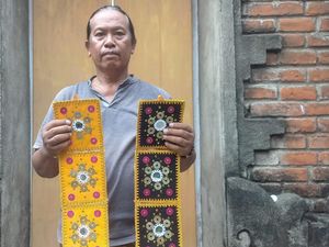 Lamak Desa Sarimekar di Palinggih Gianyar hingga Denpasar