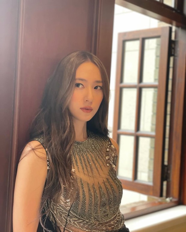 Potret Krystal Jung/ Foto: instagram.com/vouzmevoyez Potret Krystal Jung