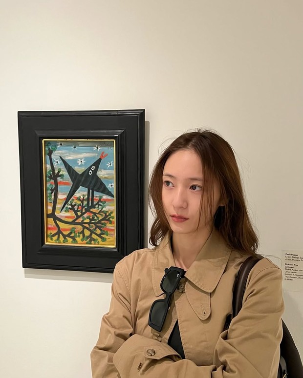 Potret Krystal Jung/ Foto: instagram.com/vouzmevoyez Potret Krystal Jung