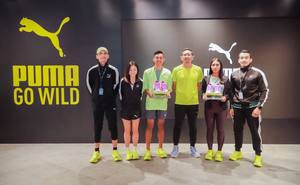 Fahri Misan, PNRC; Anke Ardine, PNRC; Reza Aulia, PUMA Athlete; Rachmat B. Trilaksono, Teamhead Marketing PUMA Indonesia; Vera Febrianti, PUMA Athlete; Gilang Reza, PNRC