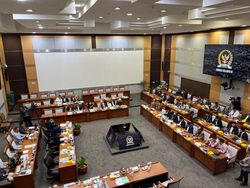 Dirut Garuda Sebut Biaya Penerbangan Haji Naik Rp 1,1 Juta Per Calon Jemaah