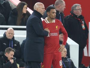 Arne Slot Tak Risau Alexander-Arnold Pergi, Yakin Temukan Pengganti