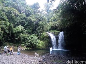 Segarnya Berwisata ke Curug Batu Blek Tasikmalaya