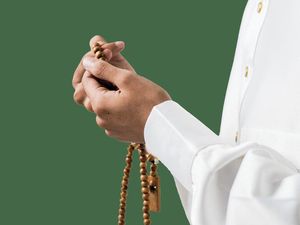 Bacaan Dzikir setelah Sholat Dhuha yang Dibaca 100 Kali