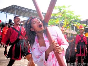 Cerita Ivonsius Pemeran Yesus di Jalan Salib Tarakan: Seperti Berserah Diri