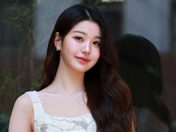 7 Gaya Jang Wonyoung IVE Tampil Flawless Bak Princess di Acara Innisfree