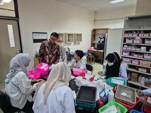 Kepala BPOM Sidak Instalasi Farmasi RSHS Buntut Kasus Pelecehan PPDS Anestesi Kepala BPOM Sidak Instalasi Farmasi RSHS Buntut Kasus Pelecehan PPDS Anestesi