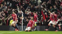 Manchester United teranyar kunci tiket ke semifinal Liga Europa. MU menang dramatis atas Lyon dengan agregat 7-6 (AP)