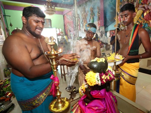 Melihat Ritual Kodi Yetram Etnik Tamil di Aceh