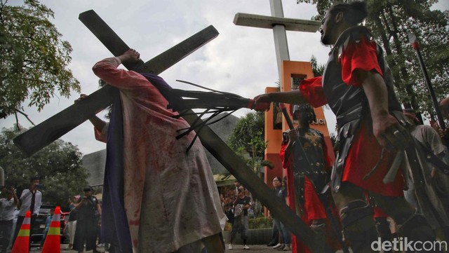 Kabar Terkini Artis dari InsertLive : 29 Mei Peringati Hari Kenaikan Yesus Kristus, Ini Hal yang Dilarang Saat Merayakannya