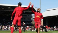 10 Pemain Liverpool Gaji Tertinggi usai Kontrak Baru VVD dan Mo Salah