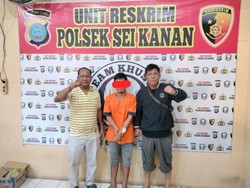 2 Pria di Labusel Saling Serang Pakai Senapan Angin-Parang saat Minum Tuak