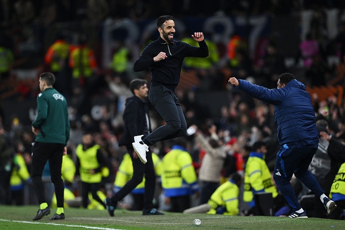 MANCHESTER, ENGLAND - APRIL 17: Ruben Amorim, Manager of Manchester United, celebrates during the UEFA Europa League 2024/25 Quarter Final Second Leg match between Manchester United and Olympique Lyonnais at Old Trafford on April 17, 2025 in Manchester, England. (Photo by Shaun Botterill/Getty Images)