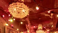 10 Foto Rumah Mewah Lenny Kravitz di Paris, Dilengkapi Klub Bawah Tanah