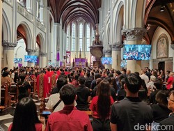Suasana Khidmat Jumat Agung di Katedral Jakarta