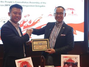 Waka MPR Temui Pimpinan Huawei Global, Bahas Kerja Sama Bidang Teknologi Waka MPR Temui Pimpinan Huawei Global, Bahas Kerja Sama Bidang Teknologi