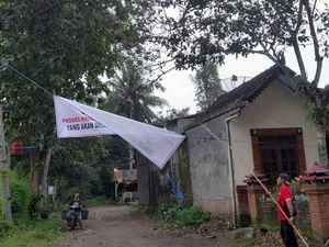 Spanduk Penolakan Kremasi Murdaya Poo di Ngaran Borobudur Dicopoti, Tapi... Spanduk Penolakan Kremasi Murdaya Poo di Ngaran Borobudur Dicopoti, Tapi...