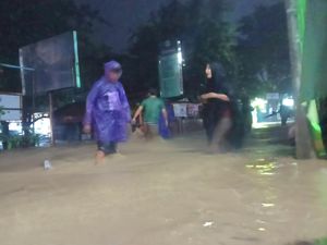 Entis Tewas Terpeleset Saat Banjir Sergap Palabuhanratu Entis Tewas Terpeleset Saat Banjir Sergap Palabuhanratu