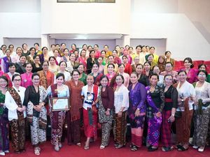 Hari Kartini, DWP Undiksha Gemakan Perempuan Hebat, Bangsa Bermartabat
