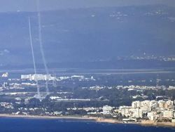 Walkot Haifa Israel Minta Perang Diakhiri Usai Rudal Iran Menghujani Kotanya