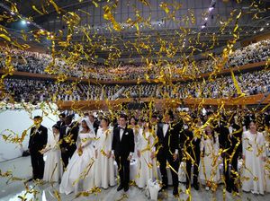 Potret Bahagia 5.000 Pasangan Ikut Nikah Massal di Korea Selatan