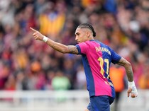 Raphinha Mau Selama Mungkin di Barcelona