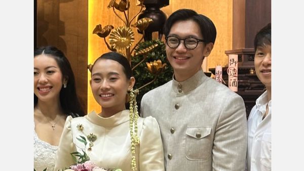 8 Foto Pernikahan Brandon Salim & Dhika Himawan, Tampil Dengan Busana Vintage