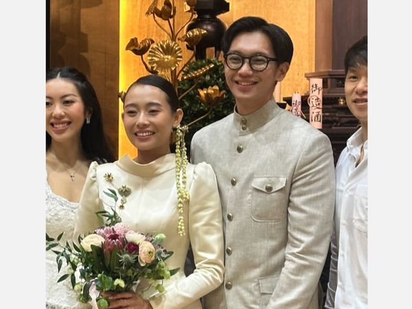 8 Foto Pernikahan Brandon Salim & Dhika Himawan, Tampil Dengan Busana Vintage