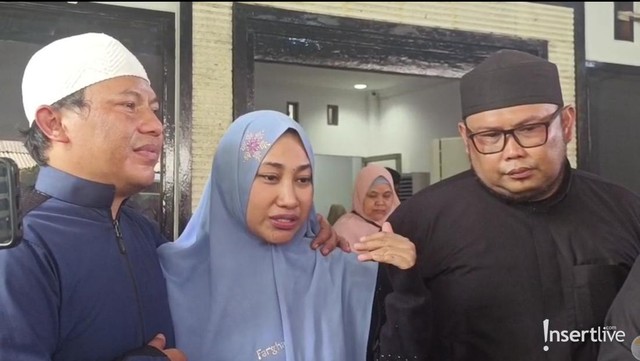 Update Informasi Selebriti InsertLive : Faank Wali Ungkap Firasat Sebelum Ibu Mertua Meninggal Dunia