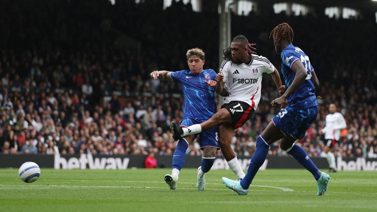 Chelsea tertinggal 0-1 dari Fulham di babak pertama (Foto: Action Images via Reuters/Paul Childs)