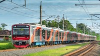 Pintu KRL INKA Tak Bisa Nutup, Perjalanan Kereta Dijaga Petugas Sampai Depok