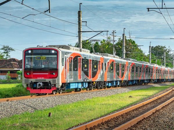 Bukan Bekas Jepang! Ini KRL Baru Buatan Anak Negeri