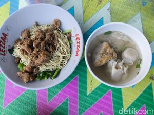 Lapak Sederhana, Rasa Istimewa: Mi Yamin Ayun yang Legendaris