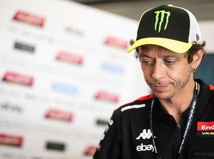 Valentino Rossi Dilarang Pakai Logo Ducati, Ini Alasannya Valentino Rossi Dilarang Pakai Logo Ducati, Ini Alasannya
