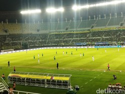 Hasil Liga 1: Persebaya Tekuk Madura United 1-0 Meski Hanya 10 Pemain