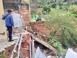 2 Rumah di Lampung Selatan Terdampak Longsor, 1 Rata dengan Tanah