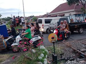 5 Fakta Pria Probolinggo Terekam Kamera Tabrakkan Diri ke KA Logawa 5 Fakta Pria Probolinggo Terekam Kamera Tabrakkan Diri ke KA Logawa