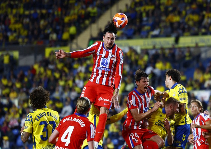 SOCCER-SPAIN-LPM-ATM/REPORT Soccer Football - LaLiga - Las Palmas v Atletico Madrid - Estadio Gran Canaria, Las Palmas, Spain - April 19, 2025 Atletico Madrids Jose Maria Gimenez in action REUTERS/Borja Suarez