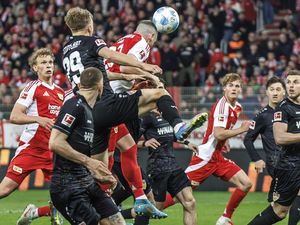 Rekor! Laga Bundesliga Sudah Hadirkan 8 Gol di Babak Pertama Rekor! Laga Bundesliga Sudah Hadirkan 8 Gol di Babak Pertama